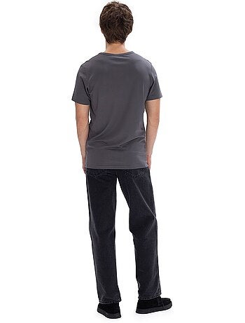 T-shirt masculina lisa com gola careca giesto