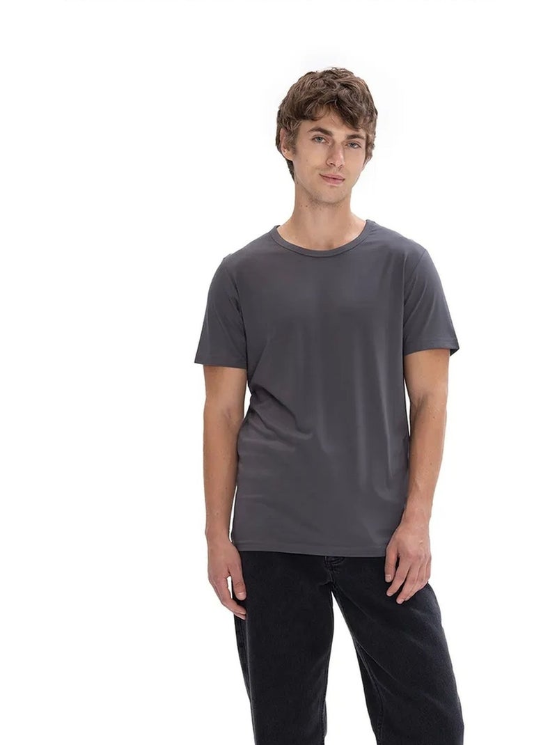 T-shirt masculina lisa com gola careca giesto Cinza-preto - Kiabi