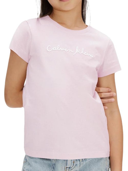 T-shirt menina rosa claro calvin klein jeans com logótipo script - Kiabi T-shirt menina rosa claro calvin klein jeans com logótipo script - Kiabi