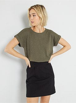 T-shirt nervurada em malha brilhante - Kiabi