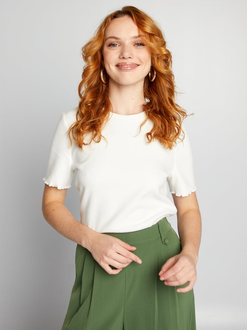 T-shirt nervurada em material fofo Branco - Kiabi