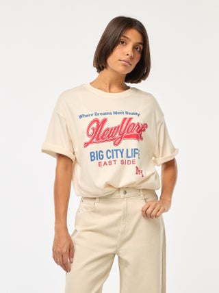 T-shirt oversize com estampado