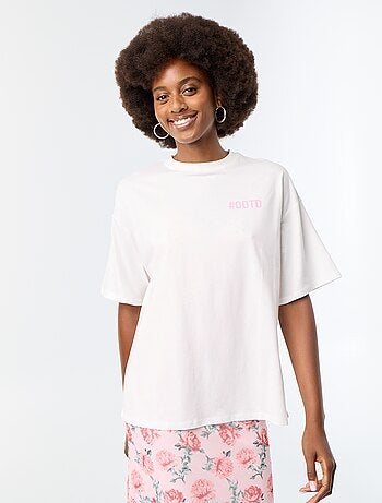 T-shirt oversize com estampado nas costas