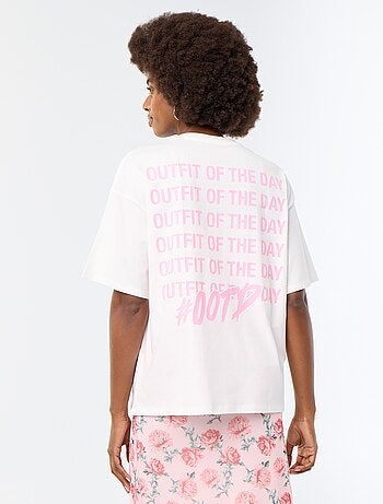 T-shirt oversize com estampado nas costas