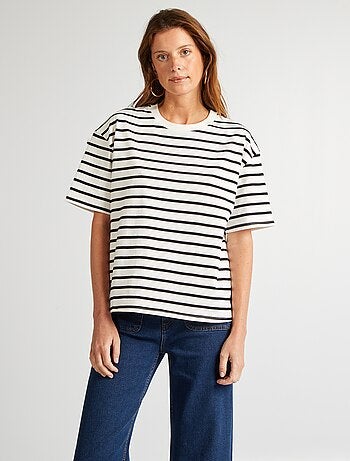 T-shirt oversize com gola redonda