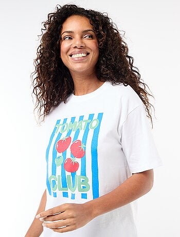 T-shirt oversize com mensagem