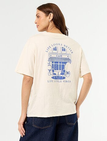 T-shirt oversize com mensagem