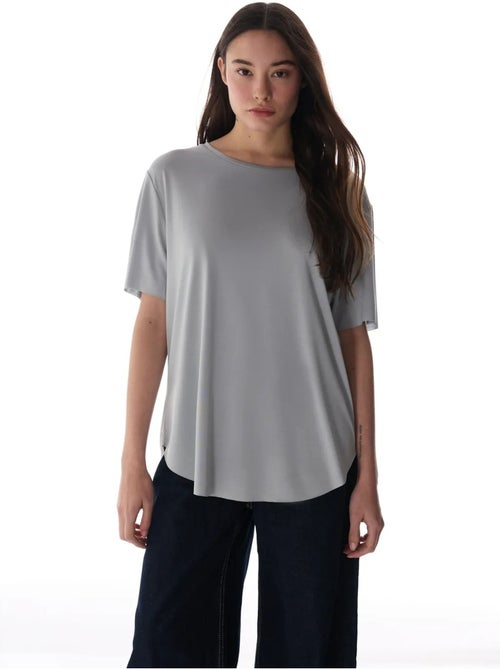 T-shirt oversize em modal com gola redonda penti - Kiabi T-shirt oversize em modal com gola redonda penti - Kiabi