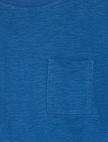 T-shirt oversize lisa com bolso