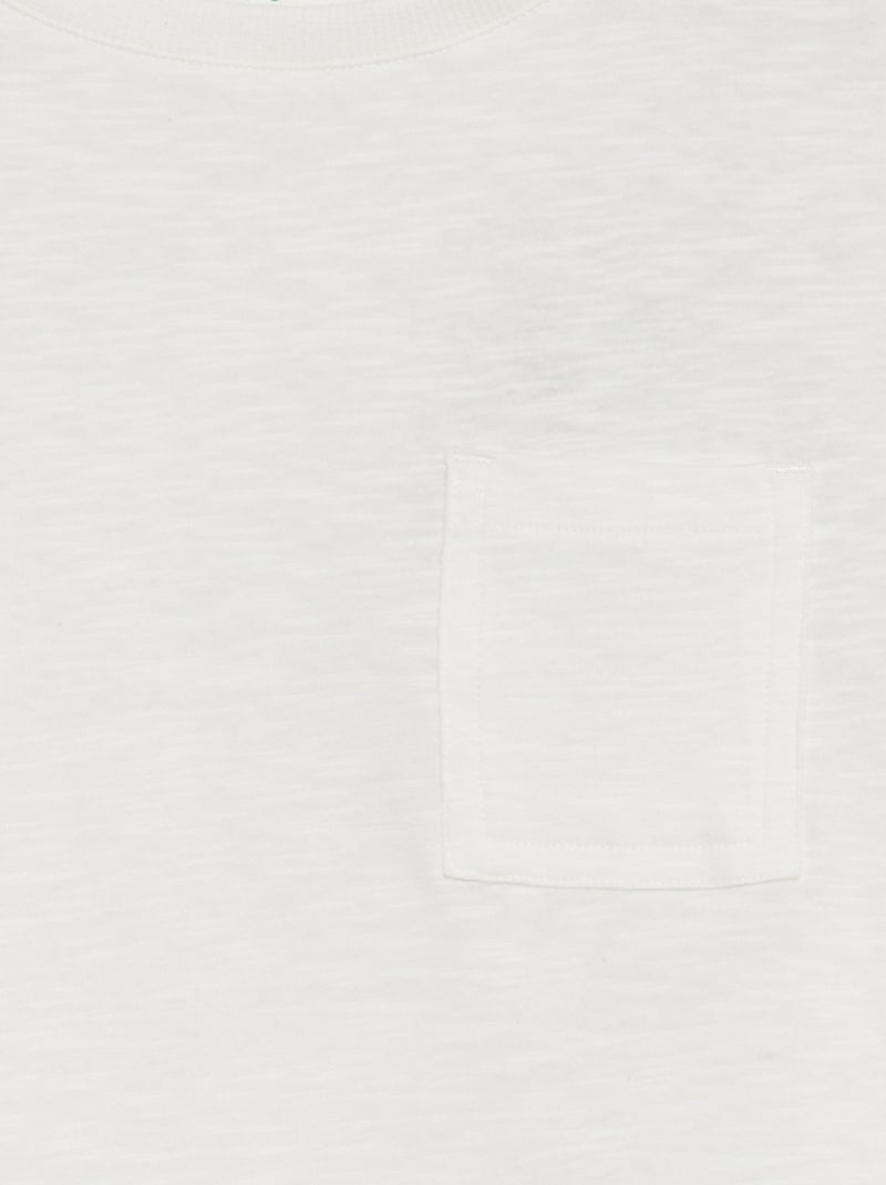 T-shirt oversize lisa com bolso Branco - Kiabi