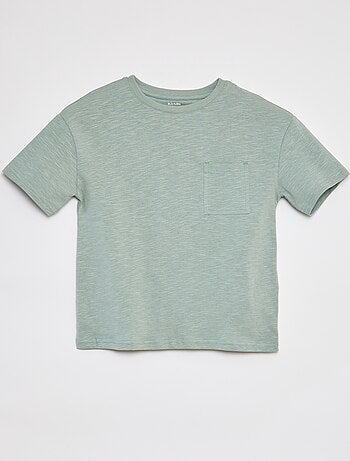 T-shirt oversize lisa com bolso