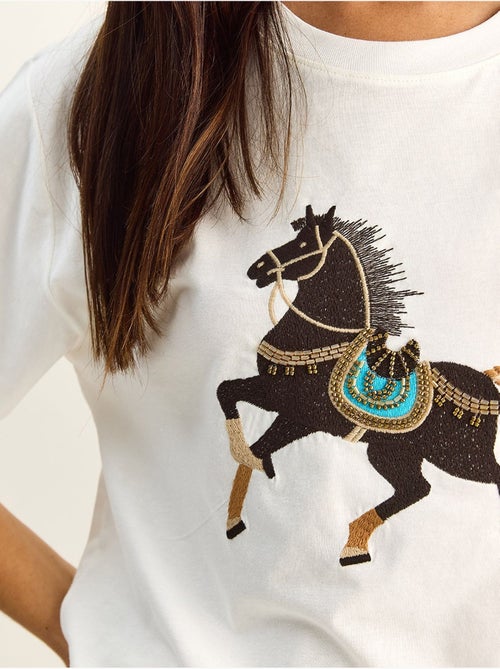 T-shirt oversized com bordado e lantejoulas, gola redonda lucci - Kiabi T-shirt oversized com bordado e lantejoulas, gola redonda lucci - Kiabi
