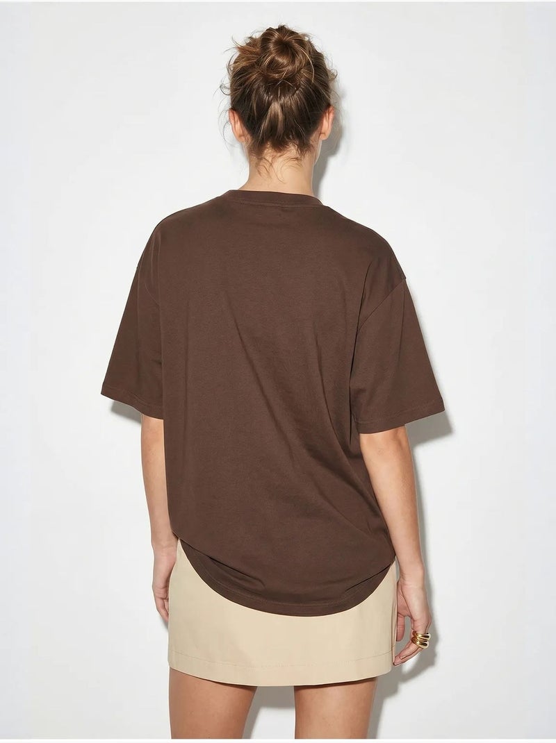 T-shirt oversized com bordado e lantejoulas, gola redonda lucci Castanho - Kiabi