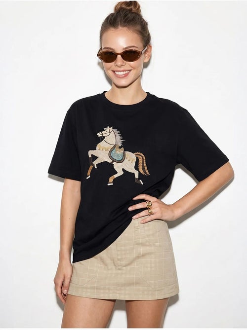 T-shirt oversized com bordado e lantejoulas, gola redonda lucci - Kiabi T-shirt oversized com bordado e lantejoulas, gola redonda lucci - Kiabi