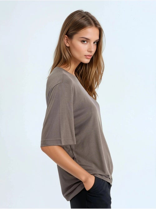 T-shirt oversized com decote redondo canelada busem - Kiabi T-shirt oversized com decote redondo canelada busem - Kiabi