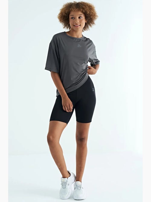 T-shirt oversized com decote redondo tommy - Kiabi T-shirt oversized com decote redondo tommy - Kiabi