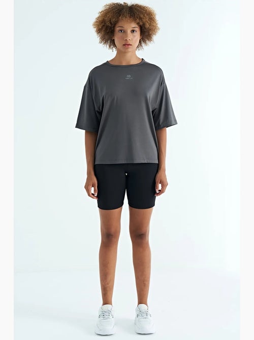 T-shirt oversized com decote redondo tommy - Kiabi T-shirt oversized com decote redondo tommy - Kiabi
