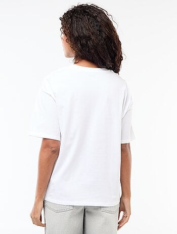 T-shirt oversize com mensagem