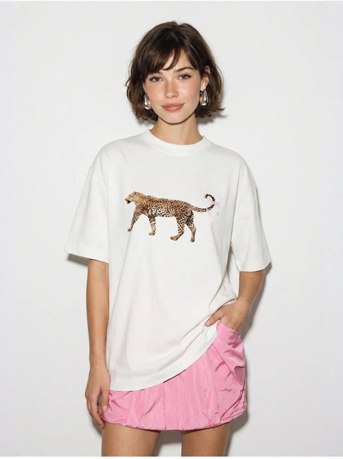 T-shirt oversized de algodão com estampa de leopardo lucci - Kiabi T-shirt oversized de algodão com estampa de leopardo lucci - Kiabi