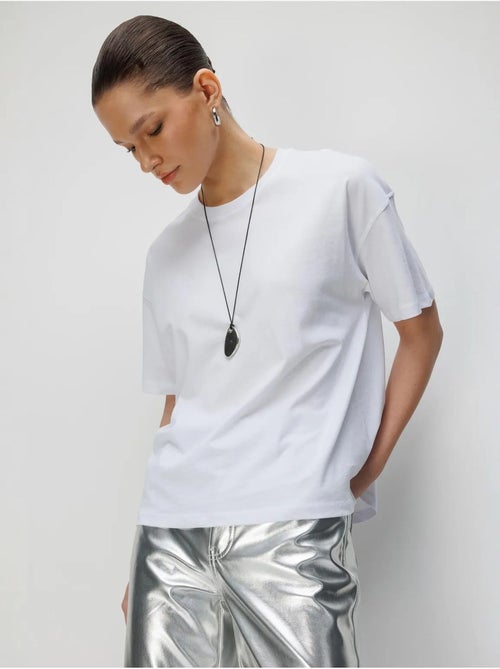 T-shirt oversized de gola redonda lisa com racha mixray - Kiabi T-shirt oversized de gola redonda lisa com racha mixray - Kiabi