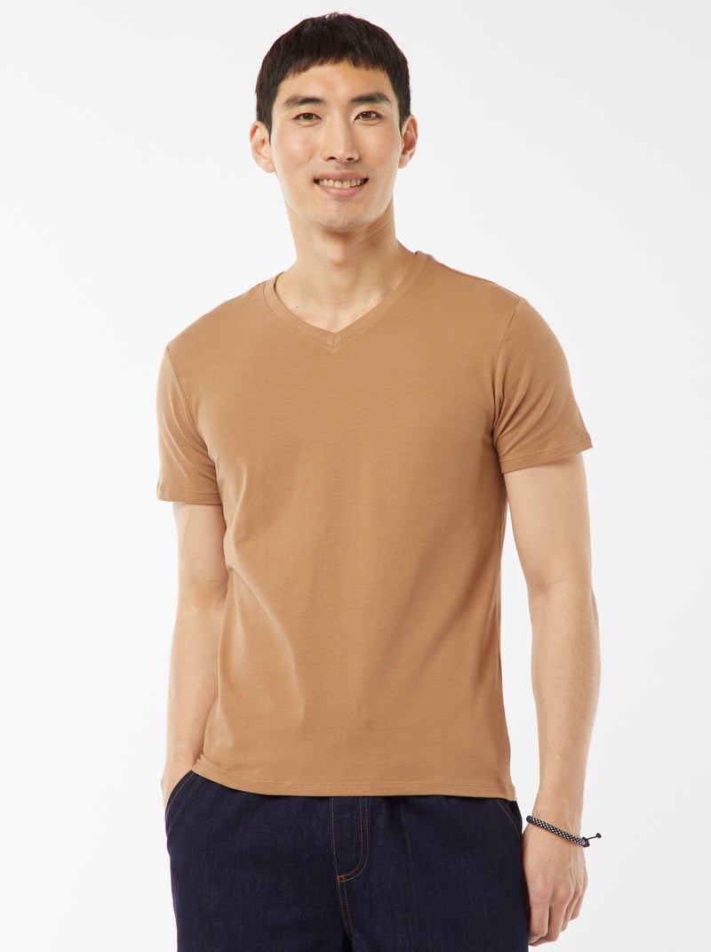 T-shirt regular elástica Bege - Kiabi