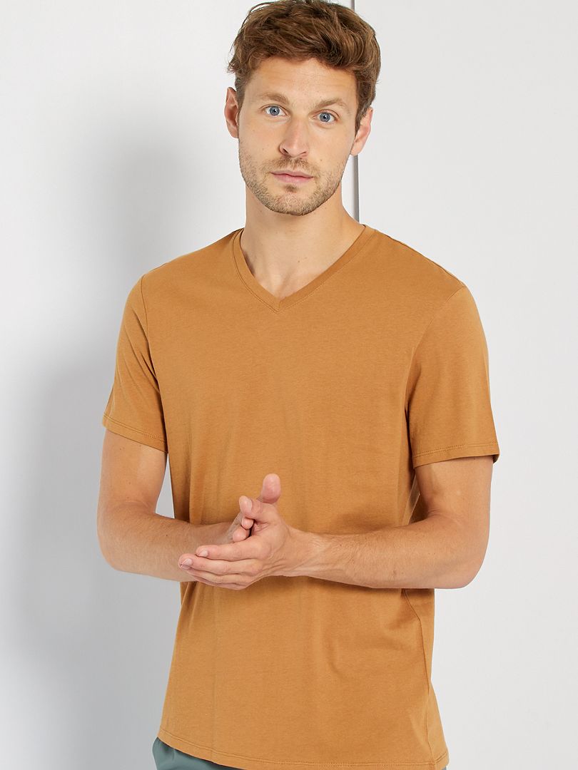 T-shirt regular em algodão com decote em bico BEGE - Kiabi