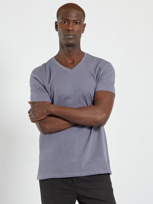 T-shirt regular em algodão com decote em bico - Kiabi