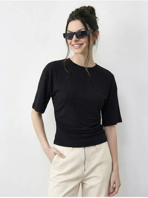 T-shirt regular fit com gola redonda lucci - Kiabi