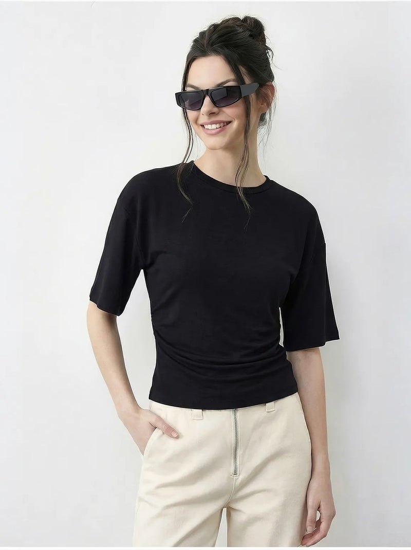 T-shirt regular fit com gola redonda lucci Preto - Kiabi