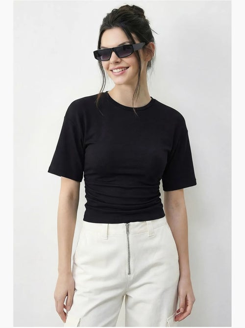 T-shirt regular fit com gola redonda lucci - Kiabi