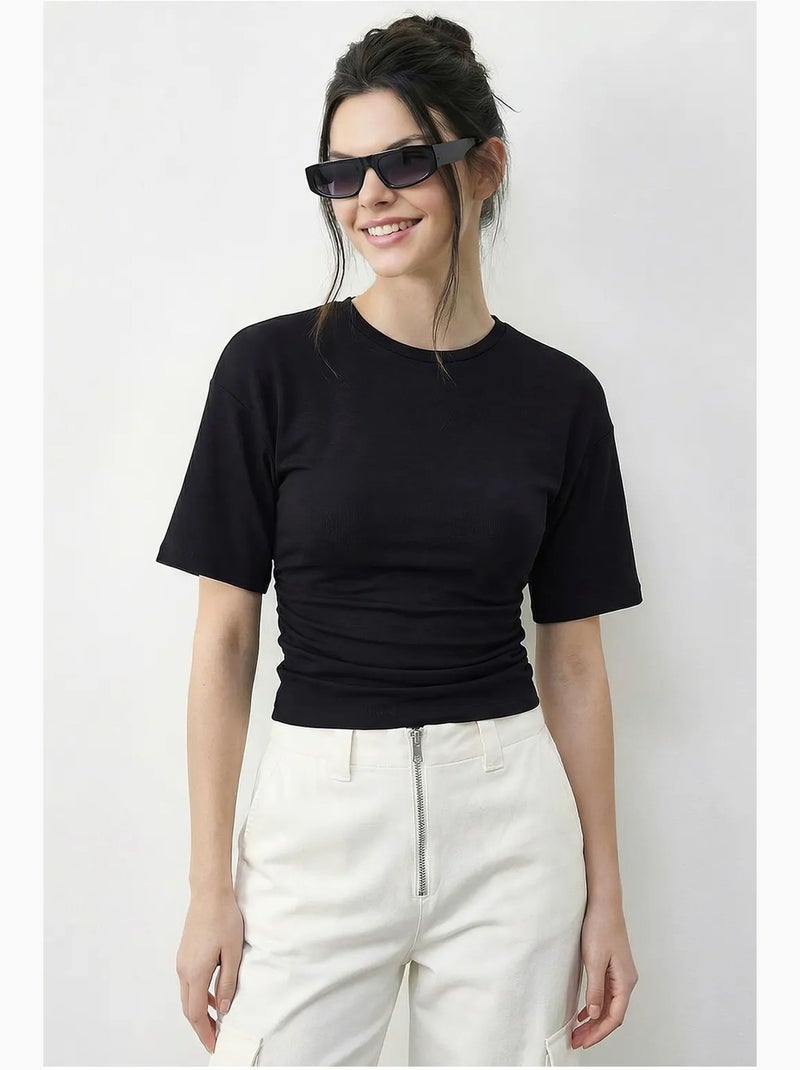 T-shirt regular fit com gola redonda lucci Preto - Kiabi