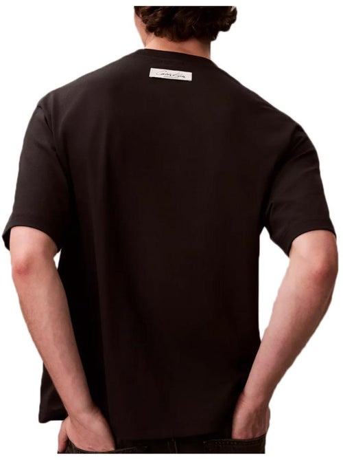 T-shirt Relaxed Calvin Klein Jeans para Homem Preto - Kiabi T-shirt Relaxed Calvin Klein Jeans para Homem Preto - Kiabi