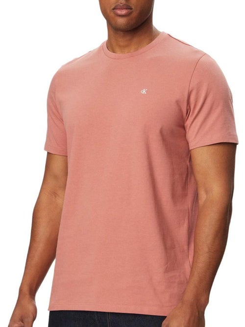 T-Shirt Rosa Calvin Klein Jeans Monogram Clássico para Homem - Kiabi T-Shirt Rosa Calvin Klein Jeans Monogram Clássico para Homem - Kiabi
