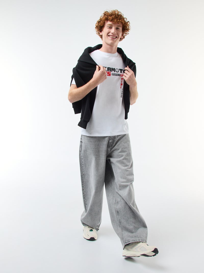 T-shirt Sahinler "Sakamoto days" em algodão Branco - Kiabi