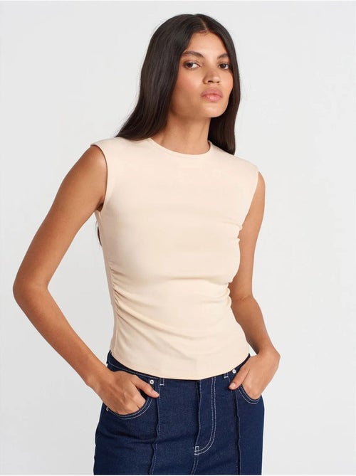 T-shirt sem mangas canelada com gola redonda, corte slim dilvin - Kiabi