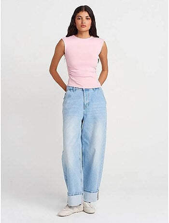 T-shirt sem mangas canelada com gola redonda, corte slim dilvin