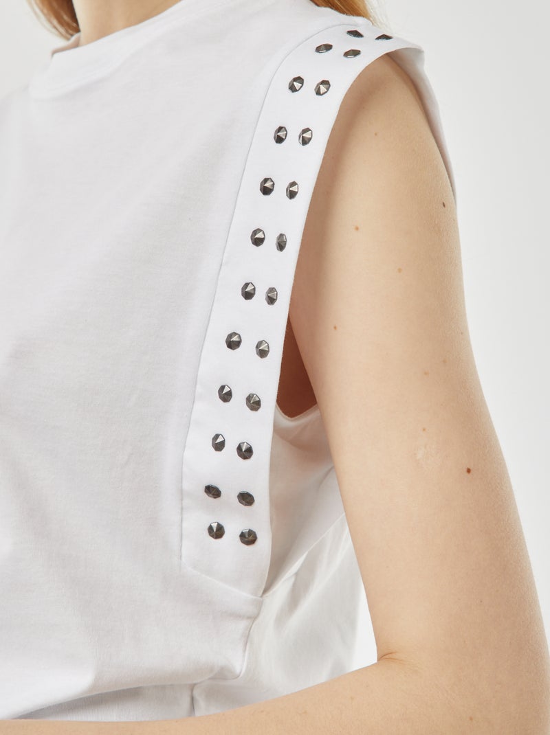 T-shirt sem mangas com cavas com tachas Branco - Kiabi