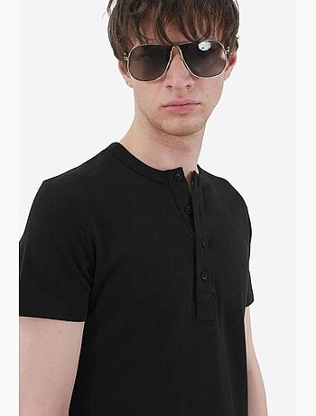 T-shirt slim fit com decote redondo e botões giesto
