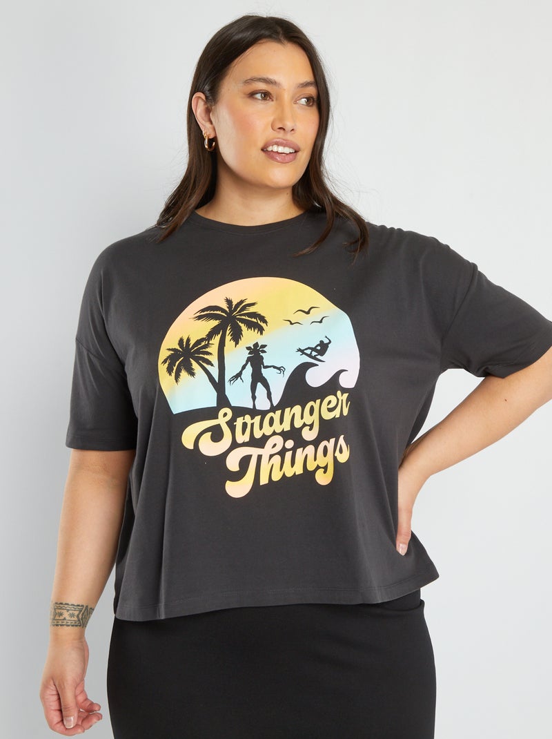 T-shirt 'Stranger Things' cava descida PRETO - Kiabi
