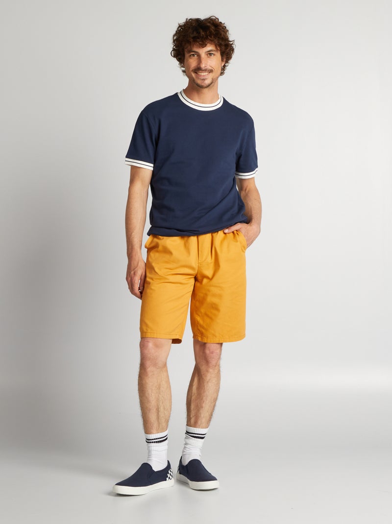 T-shirt texturizada com orlas contrastantes PRETO - Kiabi
