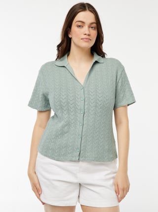 T-shirt tipo casaco em malha croché