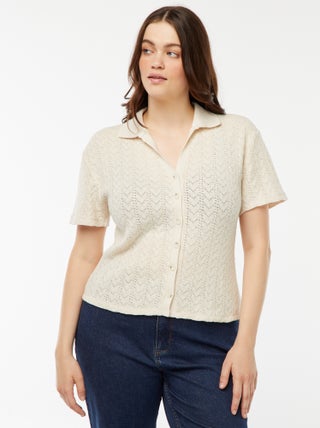 T-shirt tipo casaco em malha croché