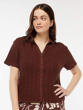 T-shirt tipo casaco em malha croché