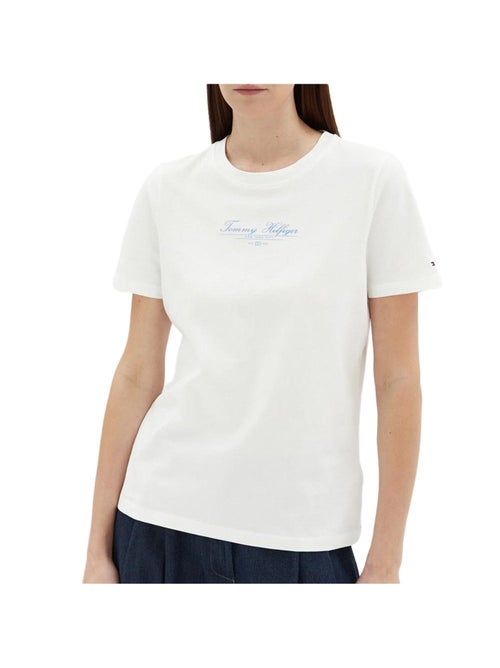 T-shirt Tommy Hilfiger Branco Regular para Mulher - Kiabi T-shirt Tommy Hilfiger Branco Regular para Mulher - Kiabi