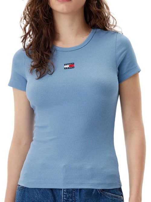 T-Shirt Tommy Hilfiger com Crachá Azul Médio para Mulher - Kiabi T-Shirt Tommy Hilfiger com Crachá Azul Médio para Mulher - Kiabi