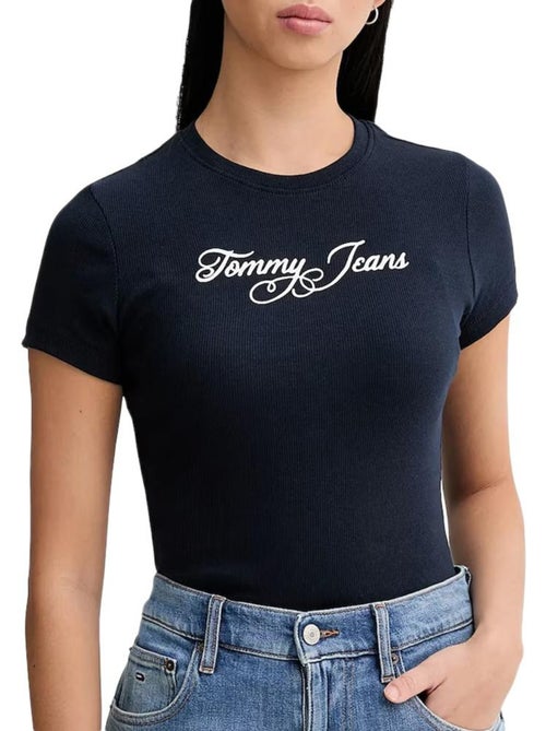 T-Shirt Tommy Hilfiger para Mulher em Azul Marinho DW0DW21838 - Kiabi T-Shirt Tommy Hilfiger para Mulher em Azul Marinho DW0DW21838 - Kiabi