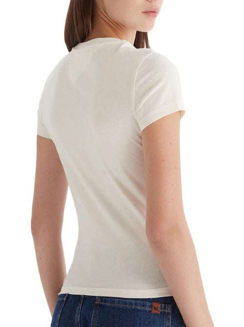 T-Shirt Tommy Hilfiger para Mulher em Cru DW0DW21550 - Kiabi T-Shirt Tommy Hilfiger para Mulher em Cru DW0DW21550 - Kiabi