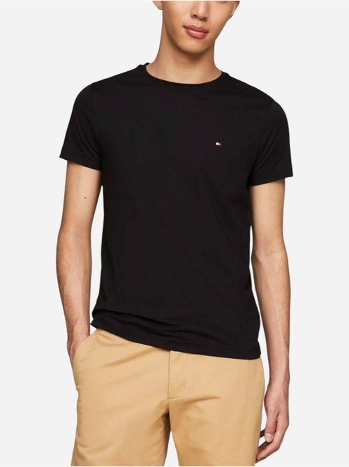 T-shirt tommy hilfiger tjm slim linear preto maçã para homem - Kiabi T-shirt tommy hilfiger tjm slim linear preto maçã para homem - Kiabi