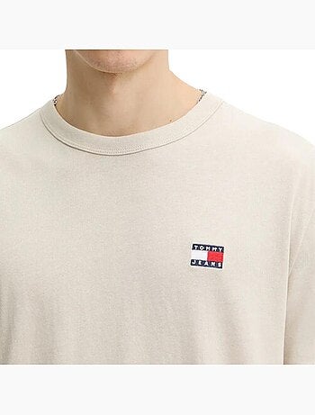 T-shirt Tommy Jeans Branco para Homem com Emblema DM0DM20322
