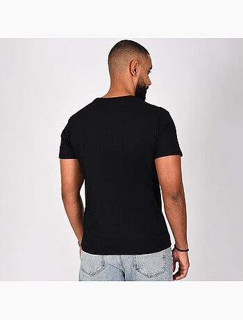 T-shirt ufc preto homem look desporto street preto
